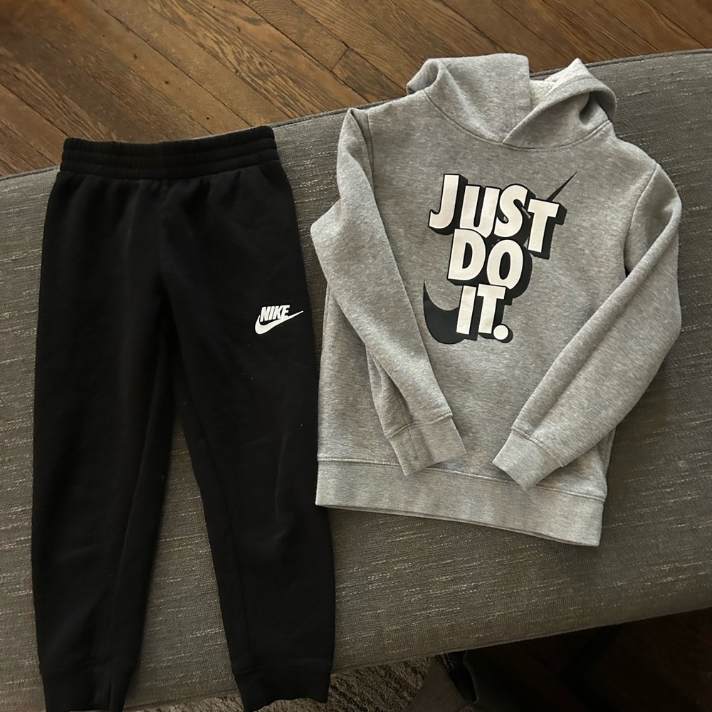 Boys Nike matching sets 2 for $20. Size 6